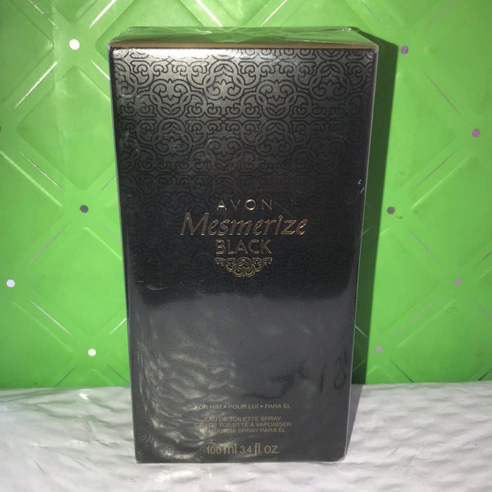 Avon Mesmerize Black